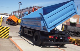 samosval_s_kmu_KAMAZ_43253_trosovyy-kmu
