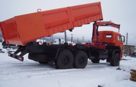 samosval_s_kmu_KAMAZ_43118_trosovyy-kmu